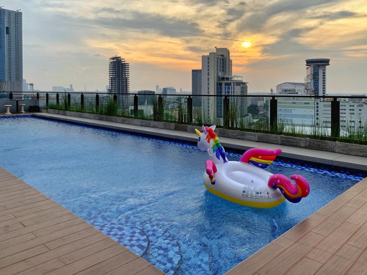 Surabaya River View Hotel المظهر الخارجي الصورة