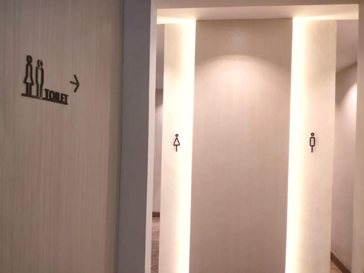Surabaya River View Hotel المظهر الخارجي الصورة